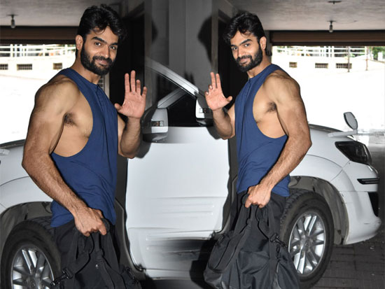 Kartikeya Walking Into The Gym With A New Look